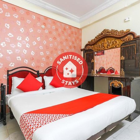 โอโย 62194 เพลชเชอร์ พาเลซ Hotel อินดอร์ ภายนอก รูปภาพ