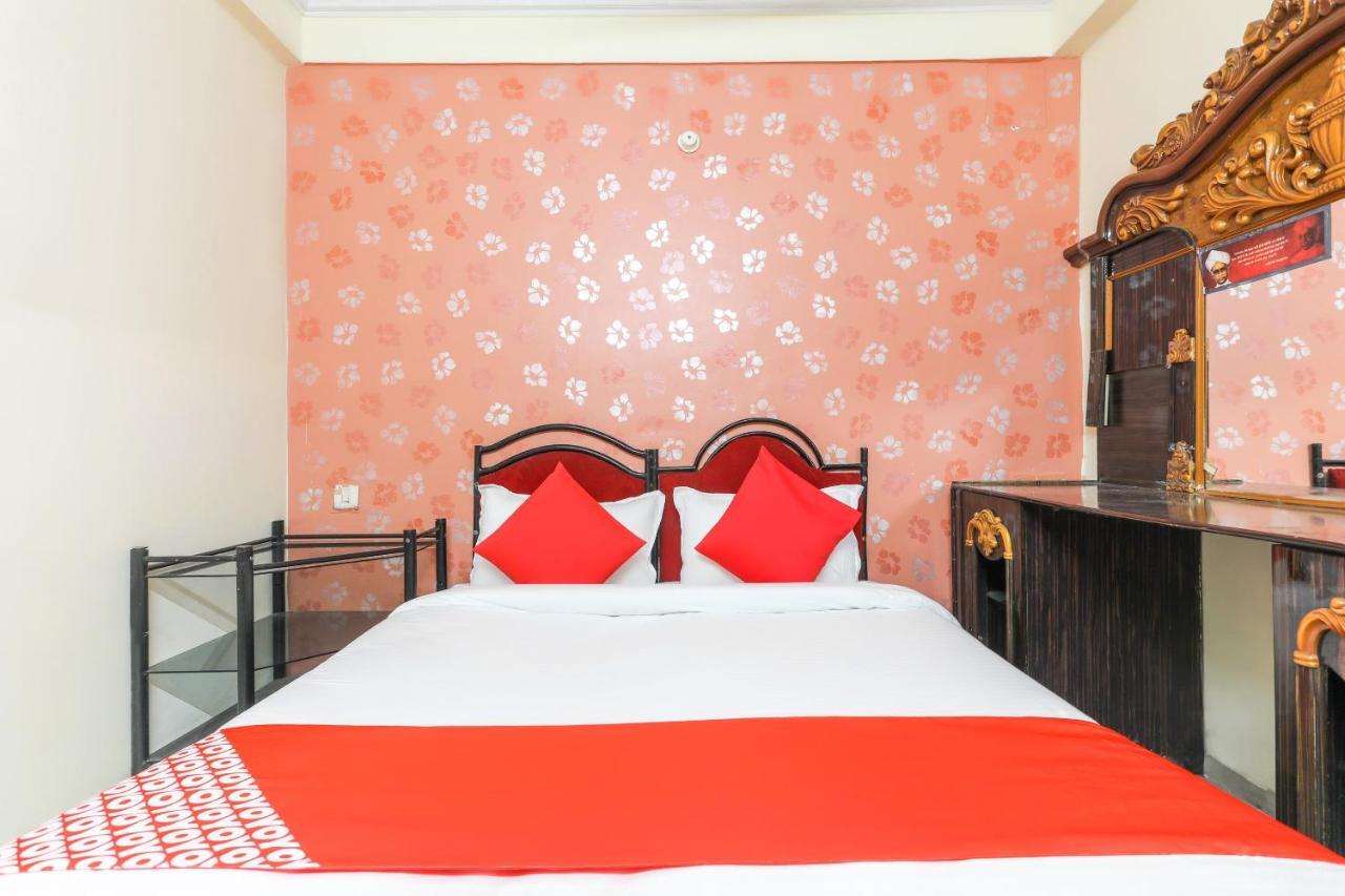 โอโย 62194 เพลชเชอร์ พาเลซ Hotel อินดอร์ ภายนอก รูปภาพ