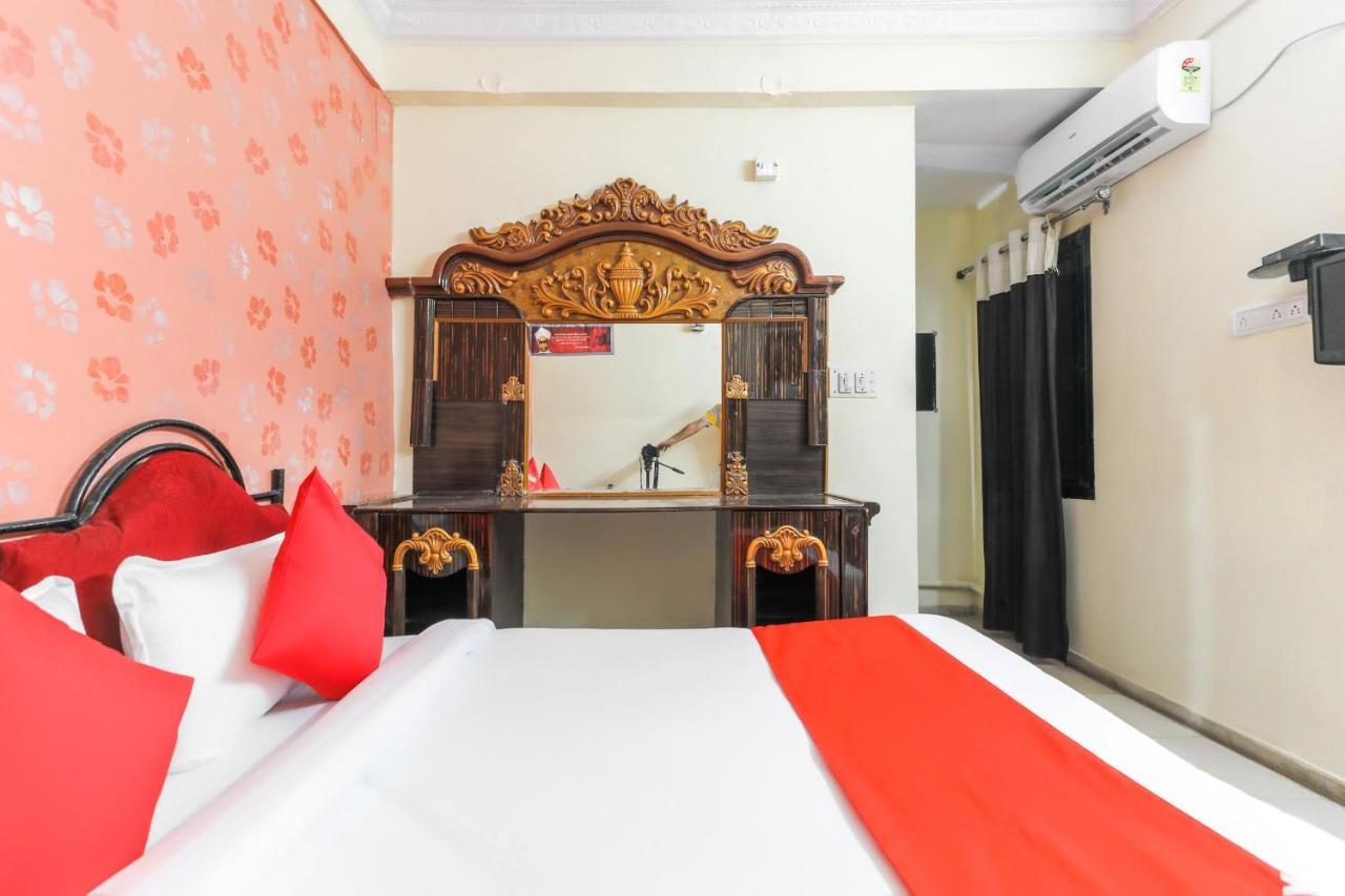 โอโย 62194 เพลชเชอร์ พาเลซ Hotel อินดอร์ ภายนอก รูปภาพ